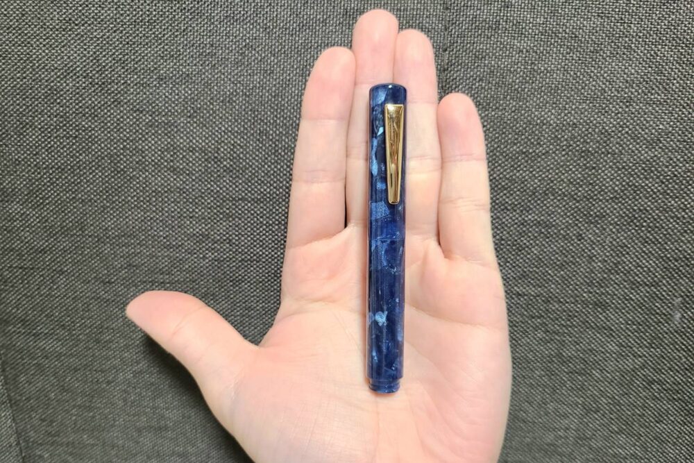 左利きの万年筆レビュー（アタシェマーブル万年筆）